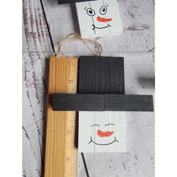 Handmade Lot 4 Wooden Handpainted Snowman Ornaments New Lot 2 - Picture 6 of 7